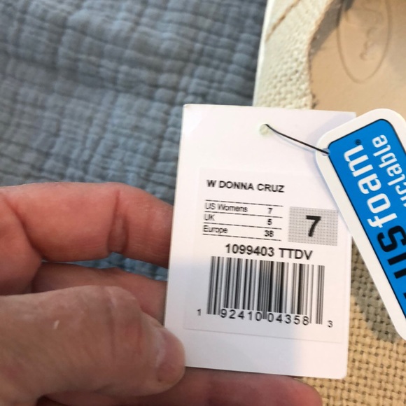 Sanuk Multiple Donna Cruz Cream - Picture 3 of 9